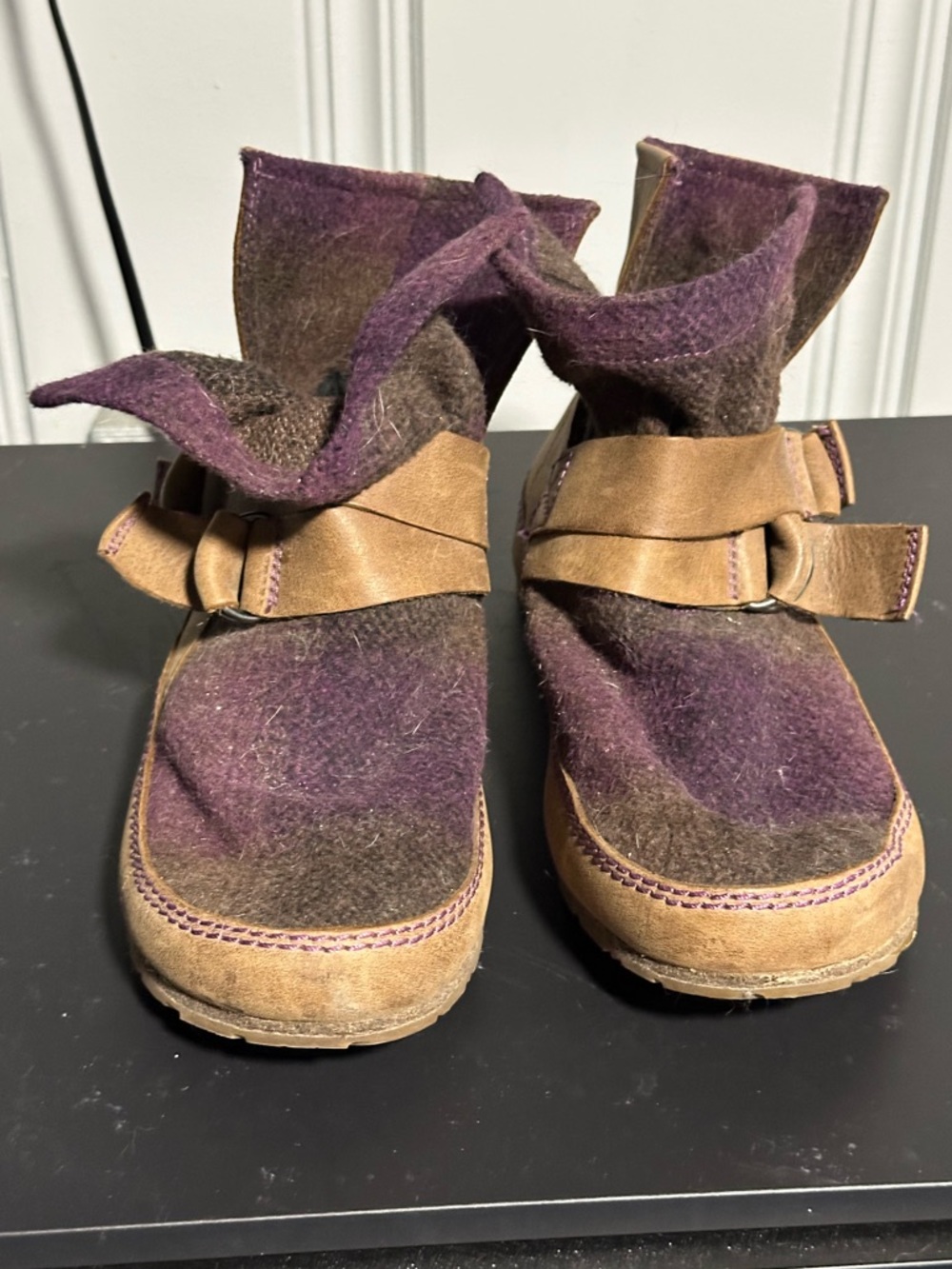 Sorel YaQUINA BLANKET II size 10.5 Womens